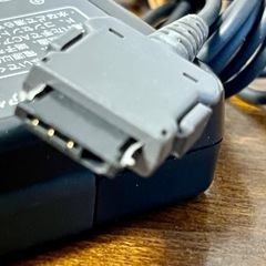 富士通製ガラケー用充電器の画像