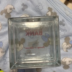 貯金箱の画像