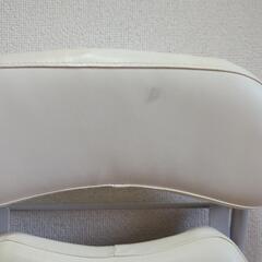 折りたたみイスの画像