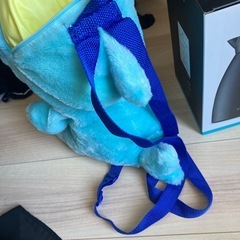 ぬいぐるみリュック　サメ　犬の画像
