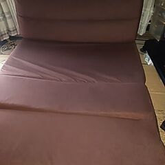 2人掛けのソファです。の画像