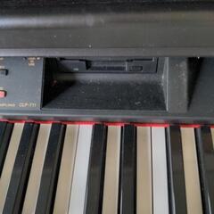 YAMAHA クラビノーバ　CLP-711の画像