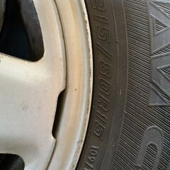 スタッドレスタイヤ・ホイール4本セットの画像