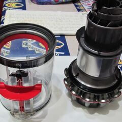 【ダイソン掃除機分解清掃済み】モーター交換済み　分解（サイクロン・モーター・クリアビン）　の画像