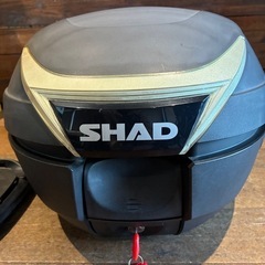 SHAD バイク　リアボックスの画像