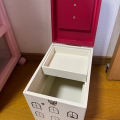 収納ボックスの画像