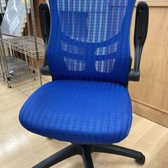 【リユースのサカイ野々市店】椅子　ブルー ※クリーニング済みの画像