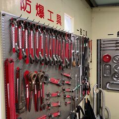安定企業でキャリアを築く！構内オペレーションスタッフ／月収30万円超可／年休121日◎未経験歓迎＿ビューテックローリー株式会社　東京油槽所の画像