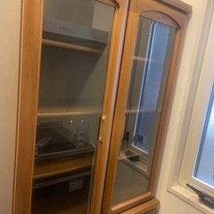 【無料・急募】食器棚の画像