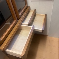 【無料・急募】食器棚の画像