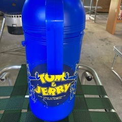 折りたたみ椅子・ペットボトルクーラーの画像