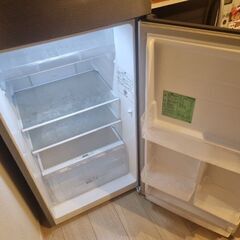 Hisense HR-B2302 2-Door Refrigeratorの画像