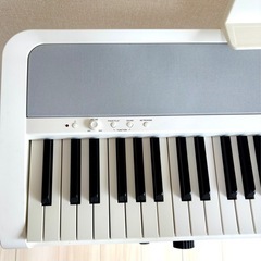 電子ピアノの画像