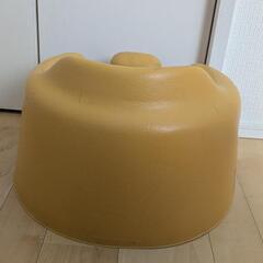 バンボ　bumbo　黄色？オレンジ？の画像