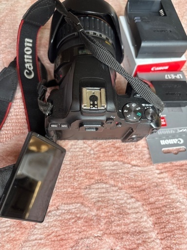 Canon EOS kiss一眼レフ中古　99999円→78900円→72800円