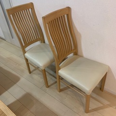 【商談中2名】
ダイニングチェア2脚/定価40,000円程の画像