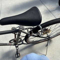 自転車　クロスバイクの画像
