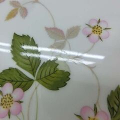 ウェッジウッド ワイルドストロベリー カップ＆ソーサー＋スパイラルトレイ＋プレート WEDGWOOD WILD STRAWBERRY 札幌市 西区 西野店の画像