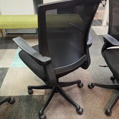 中古　良品　井上金庫　オフィスチェア　ワークチェア　事務椅子　デスクチェア　肘付（跳ね上げ式）　メッシュ　各1台　愛知　一宮市　江南市　稲沢市　名古屋　岐阜　各務ヶ原　岐南町　羽島　三重　グッドプライス一宮の画像