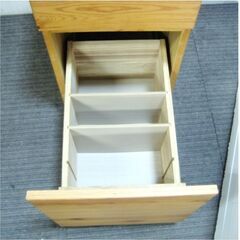 無印良品　 パイン材　キャビネット　天然木　キャスター付き　ベッドサイドボード　良品計画　MUJI 　収納　ボックス　ナチュラルの画像