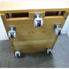 無印良品　 パイン材　キャビネット　天然木　キャスター付き　ベッドサイドボード　良品計画　MUJI 　収納　ボックス　ナチュラルの画像