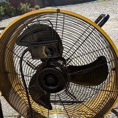 大型扇風機の画像