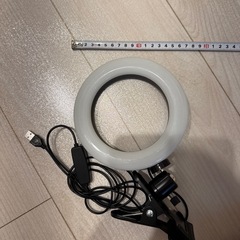 LEDリングライトの画像