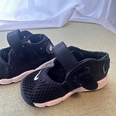 【12cm】キッズベビーNIKE エアリフト　ブラックの画像