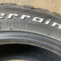 BF Goodrich Allterrain 215/70R16の画像