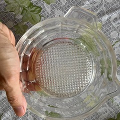 ガラス製　すりおろし器の画像