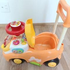 【決まりました!!】アンパンマン　足けり車　足蹴り車　乗用玩具　ステップ　音　光　双子ちゃんにも！２台同じのあります✨️の画像