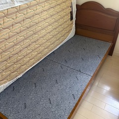 シングル　ベットの画像