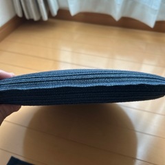 座り心地があまり良くない座布団の画像