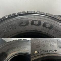 札幌発 引取OK BS W900 225/80R17.5 123/122L 17.5インチ トラックタイヤ スタッドレス 6本 21年製 バリ溝 4t ファイター等　(KTT613)クレジットカード QRコード決済可能の画像