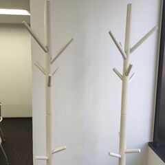 ハンガーラックの画像