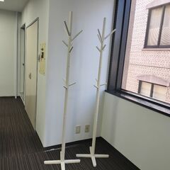 ハンガーラックの画像