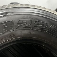 札幌発 引取OK BS R225 225/90R17.5 127/125L 17.5インチ トラックタイヤ 夏タイヤ 4本 20年製 バリ溝 4t ファイター レンジャー　(KTT627)クレジットカード QRコード決済可能の画像