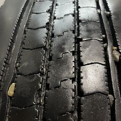 札幌発 引取OK BS R225 225/90R17.5 127/125L 17.5インチ トラックタイヤ 夏タイヤ 4本 20年製 バリ溝 4t ファイター レンジャー　(KTT627)クレジットカード QRコード決済可能の画像