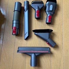 ダイソン掃除機、即決なら9000円の画像