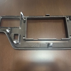ホンダステップワゴンRP5スパーダ　純正インパネカバー(ナビ外枠)の画像