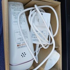 配達可!!光美容器　脱毛器　光エステ　パナソニック　Panasonic　ピンク調　ボディ＆フェイス用　ES-WH76の画像