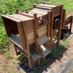 【無料0円‼︎】古い農機具　脱穀機の画像