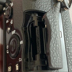 【※緊急※値下げ交渉可能】SONY α7R ILCE-7R ボディ フルサイズの画像