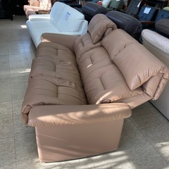 【ジモティー割引で最大15％OFF⭐️】 3人掛けソファー ブラウンの画像