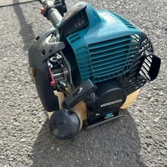 マキタ　エンジン　草刈り機　
の画像