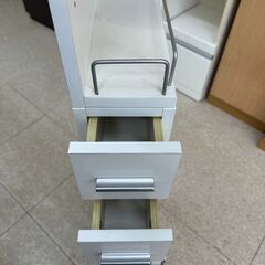 ★リユースのサカイ高崎店★TJ12300  隙間収納 白 H180×D39×W14.5 クリーニング済みの画像