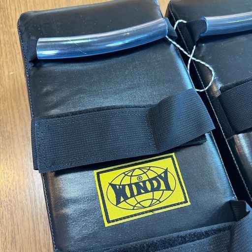 WINDY ウィンディ キックパッド KP-10 BK ボクシング ムエタイ