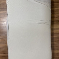 【交渉中】定価15000円ほどのマットレス　シングル　ニトリ　低反発マットレス トッパーの画像
