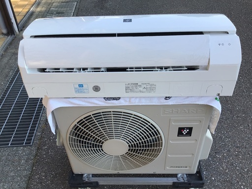 シャープ　プラズマクラスター　冷暖房エアコン　高年式　程度良好