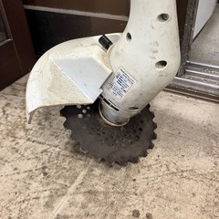 O2507-629 電動草刈機 ENs-0011A 年式表記無し 通電確認済み ※カバー付き電源プラグ 中古の画像